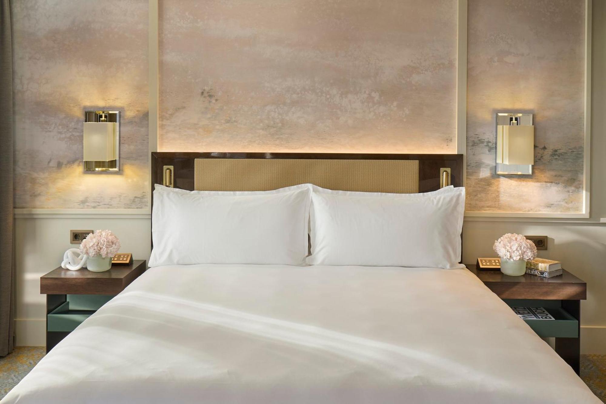 Mandarin Oriental Savoy, Zurich Hotel Exterior photo